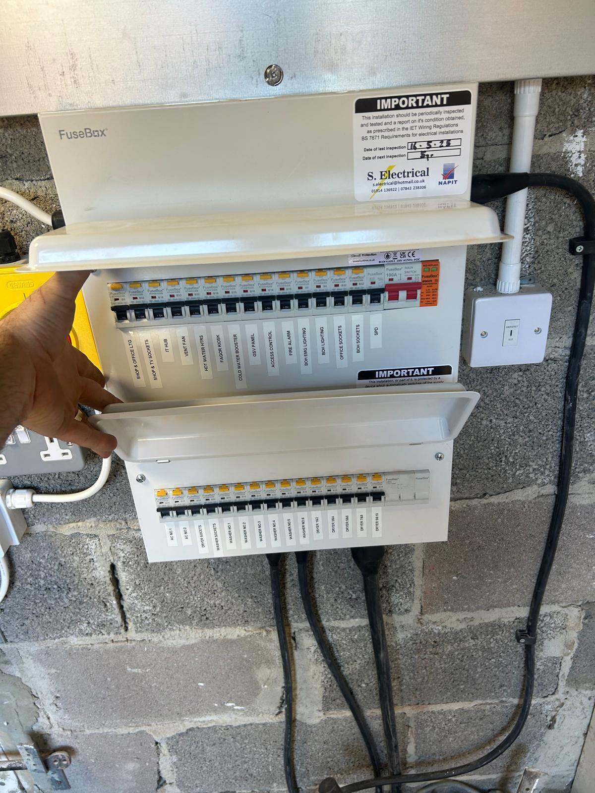 Modern electrical consumer unit installation